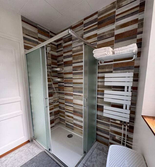Luxury Room - Havre De Paix Avec Jacuzzi Prive Bar-le-Duc Eksteriør billede