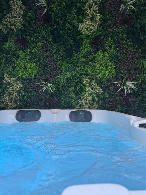 Luxury Room - Havre De Paix Avec Jacuzzi Prive Bar-le-Duc Eksteriør billede