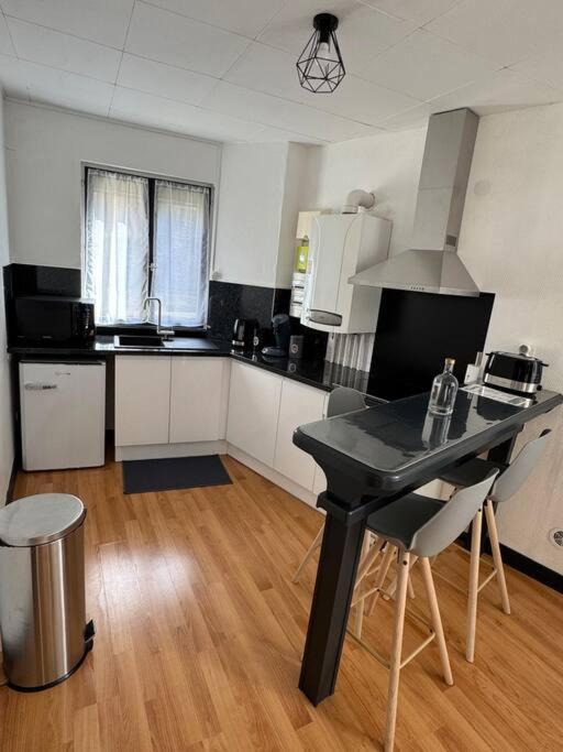Luxury Room - Havre De Paix Avec Jacuzzi Prive Bar-le-Duc Eksteriør billede